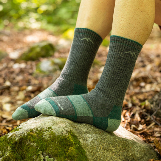 Darn Tough Women's Hiker Boot Full Cushion Midweight Hiking Socks