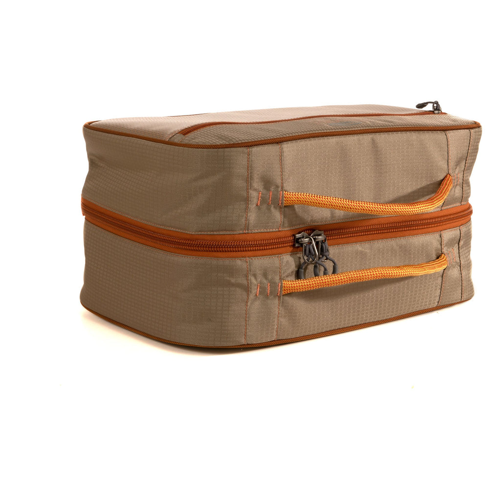 Fishpond Tailwater Fly Tying Kit Image 02