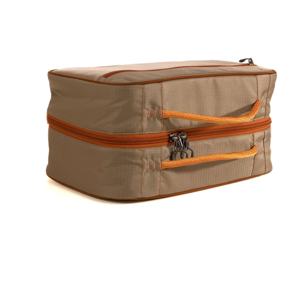 Fishpond Tailwater Fly Tying Kit Image 02