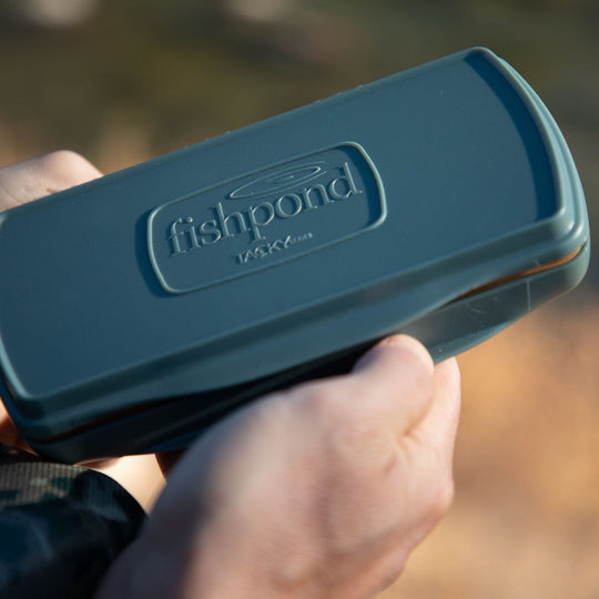 Fishpond Tacky Pescador Fly Box MagPad Smoke Grey Image 04