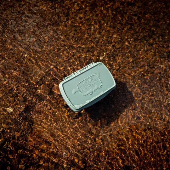 Fishpond Tacky Pescador Fly Box MagPad Small Smoke Grey Image 11