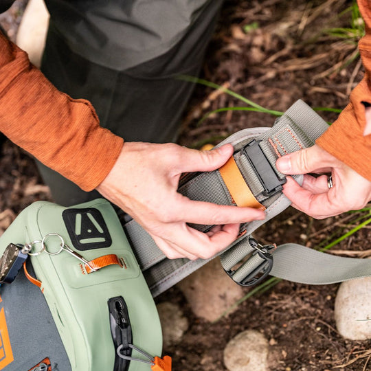 Fishpond Thunderhead Small Submersible Lumbar Eco Yucca Image 18