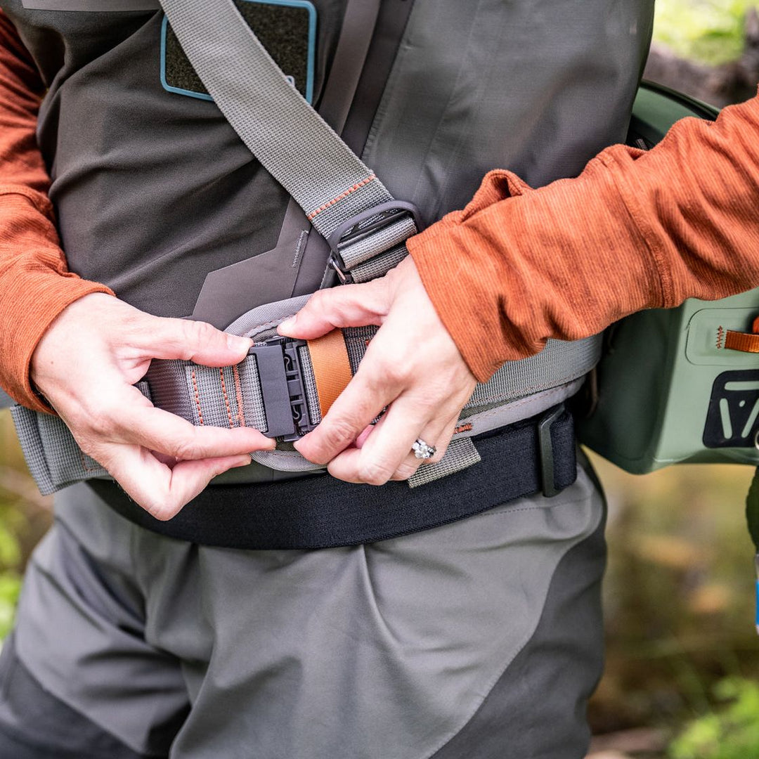 Fishpond Thunderhead Small Submersible Lumbar Eco Yucca Image 19