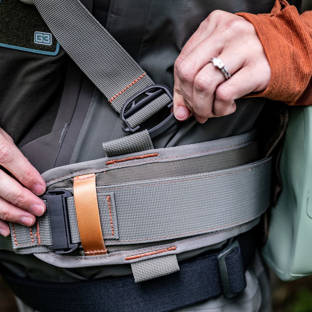 Fishpond Thunderhead Small Submersible Lumbar Eco Yucca Image 21