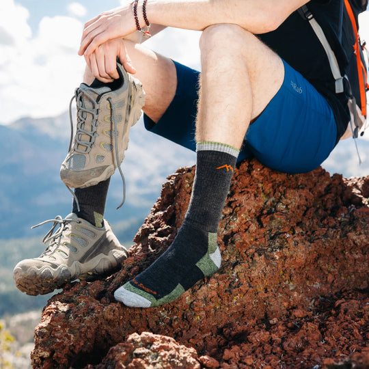 Darn Tough Men's Merino Wool Hiker Boot Sock Midweight with Cushion