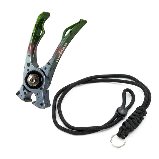 Umpqua River Run Nipper with Lanyard