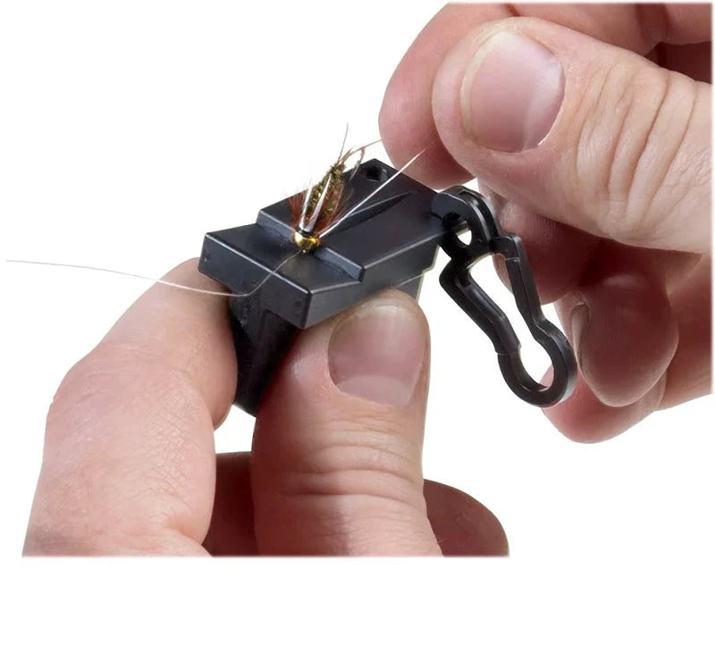 Anglers Image Magnetic Fly Threader